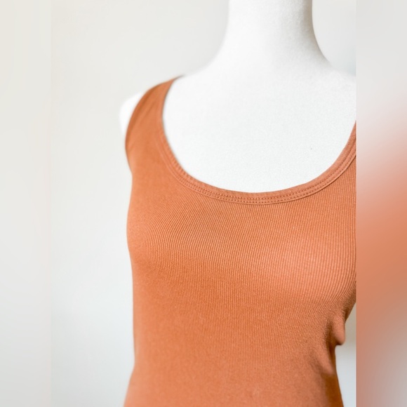 Universal Thread Tank Top - Picture 3 of 4